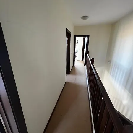 велика гардън - акация 6 Villa *