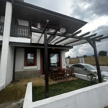 велика гардън - акация 6 Lozenets