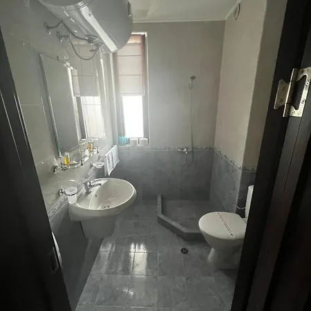 велика гардън - акация 6 Villa Lozenets