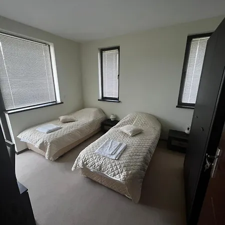 велика гардън - акация 6 * Lozenets